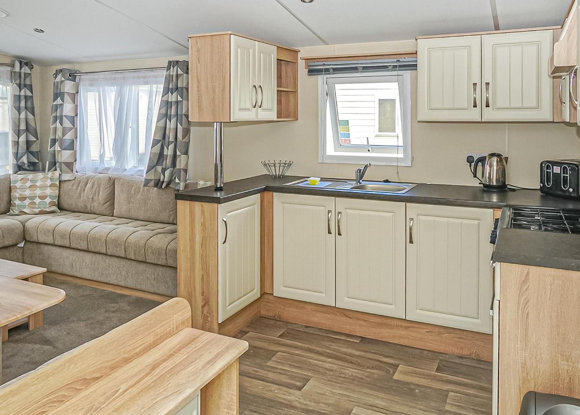 Silver Birch Caravan Park Talacre Extérieur photo